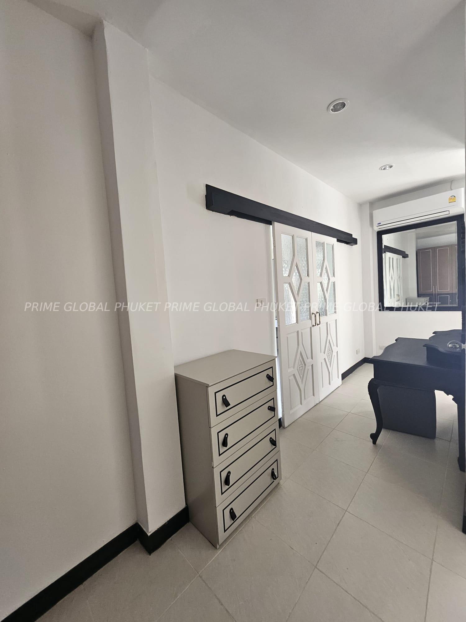 260 Sq.m Villa for Rent in Rawai