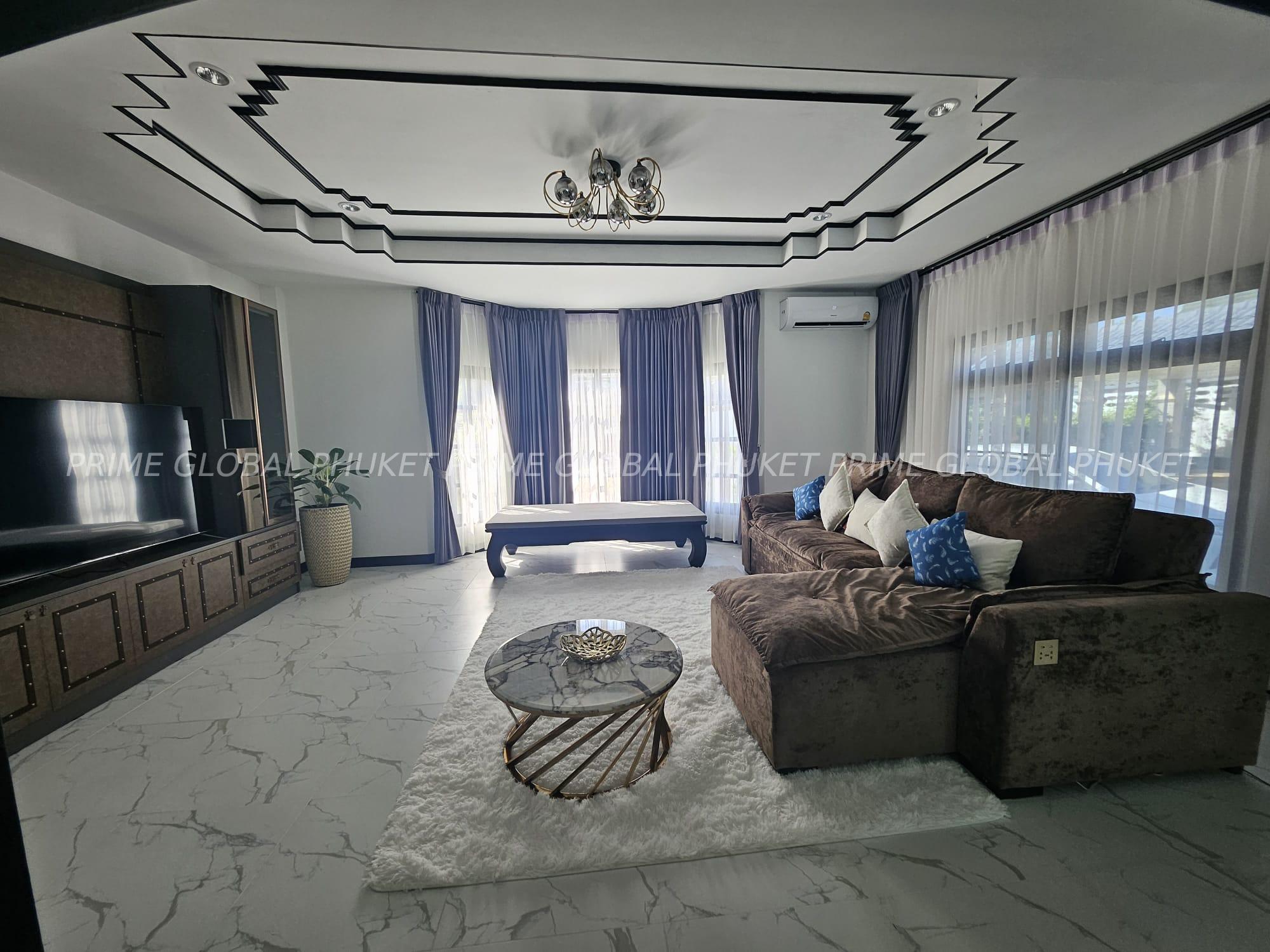 260 Sq.m Villa for Rent in Rawai