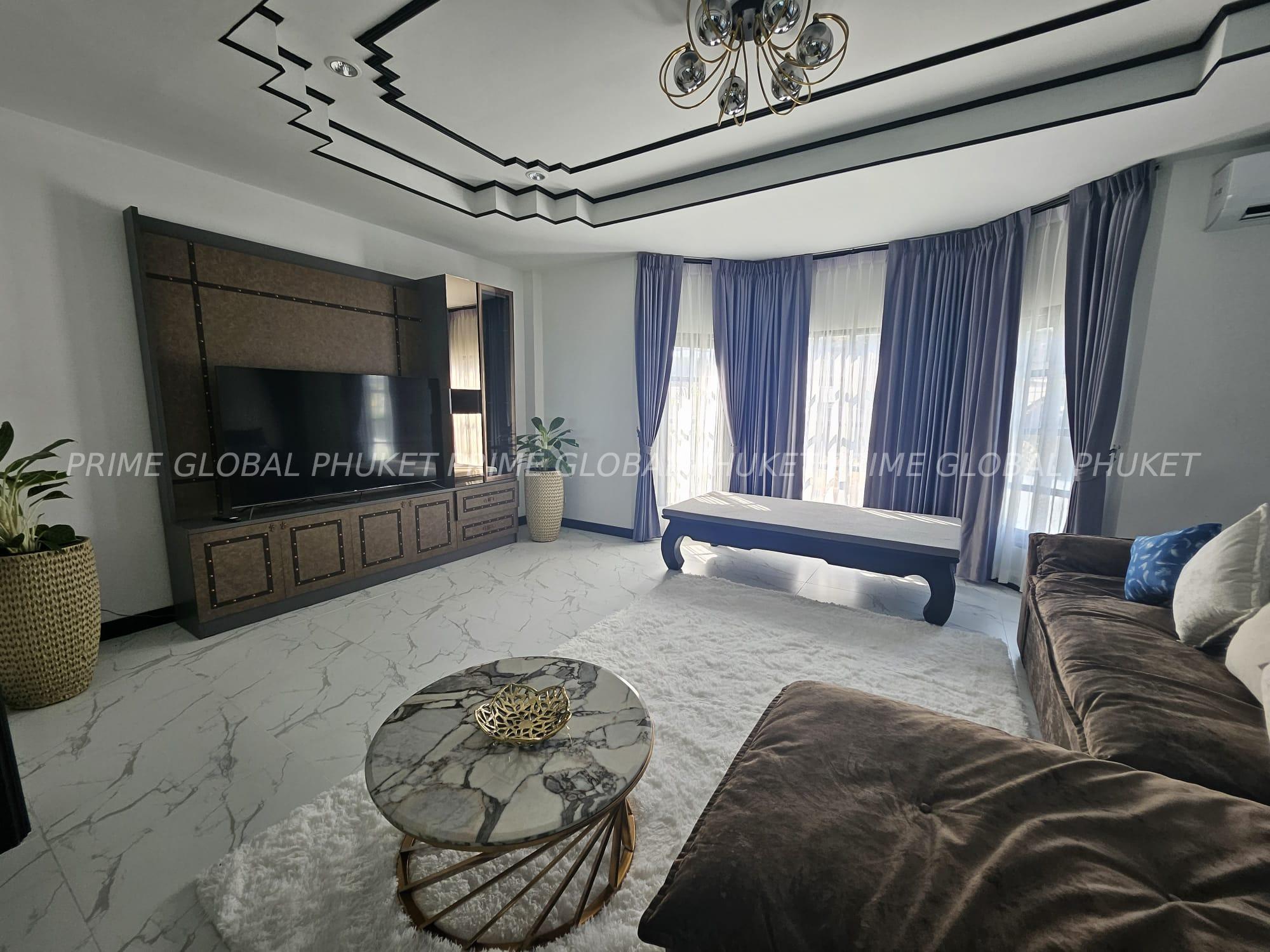 260 Sq.m Villa for Rent in Rawai