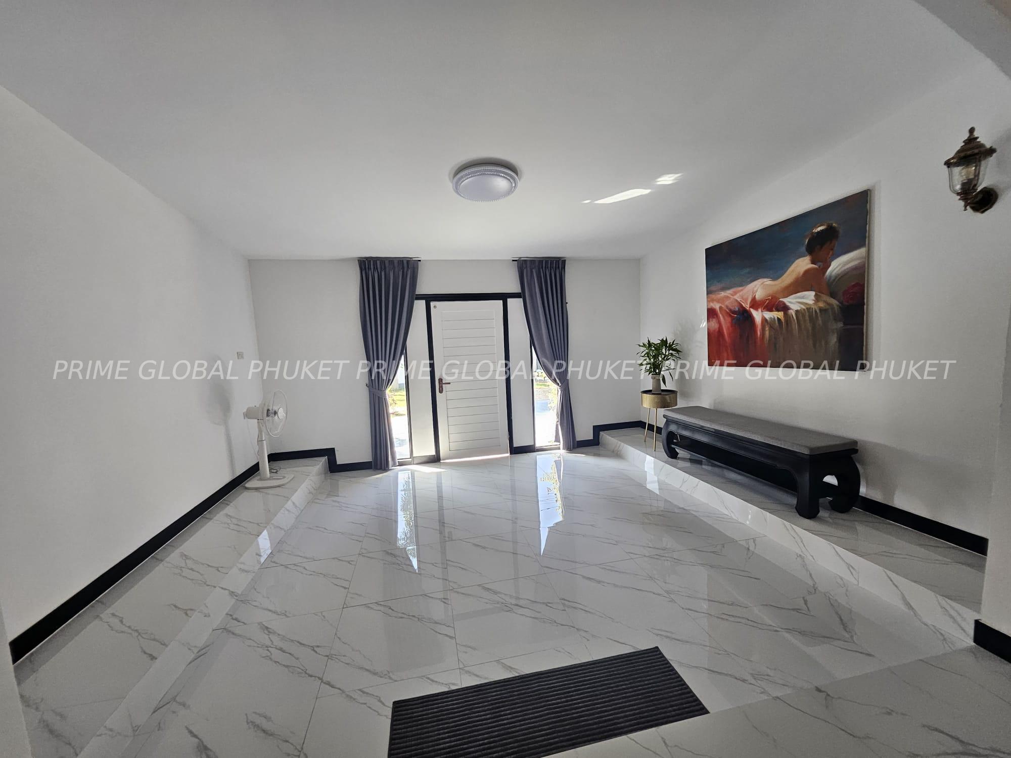 260 Sq.m Villa for Rent in Rawai