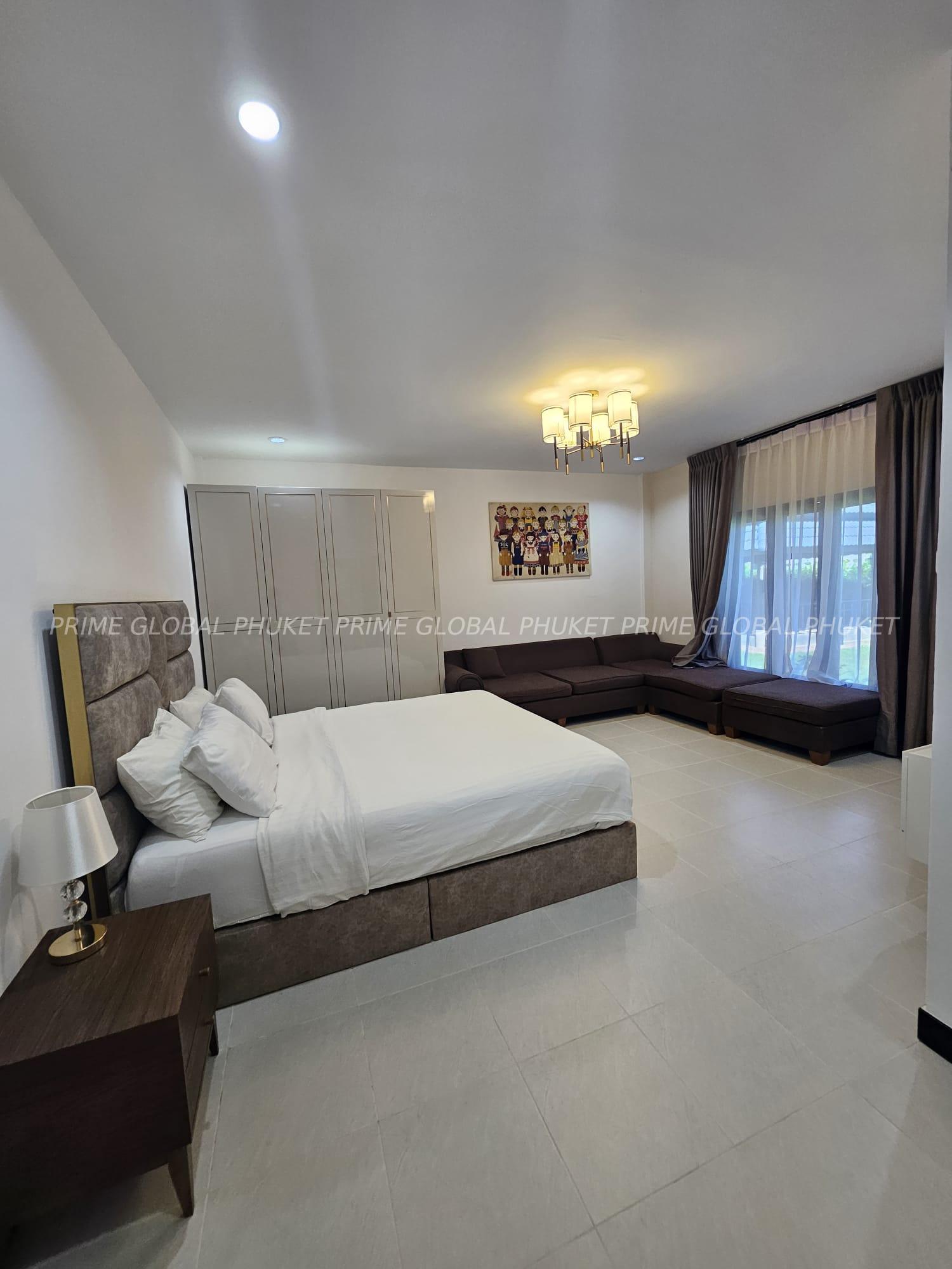 260 Sq.m Villa for Rent in Rawai