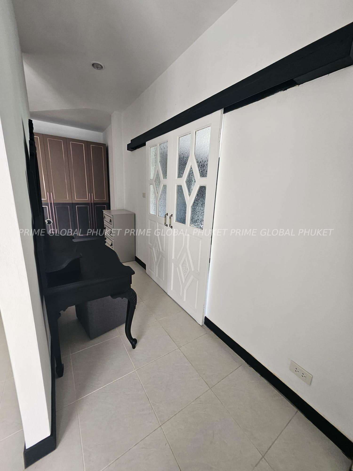 260 Sq.m Villa for Rent in Rawai