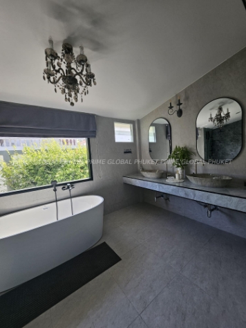 260 Sq.m Villa for Rent in Rawai