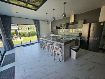 260 Sq.m Villa for Rent in Rawai