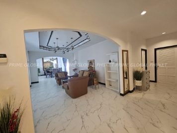 260 Sq.m Villa for Rent in Rawai