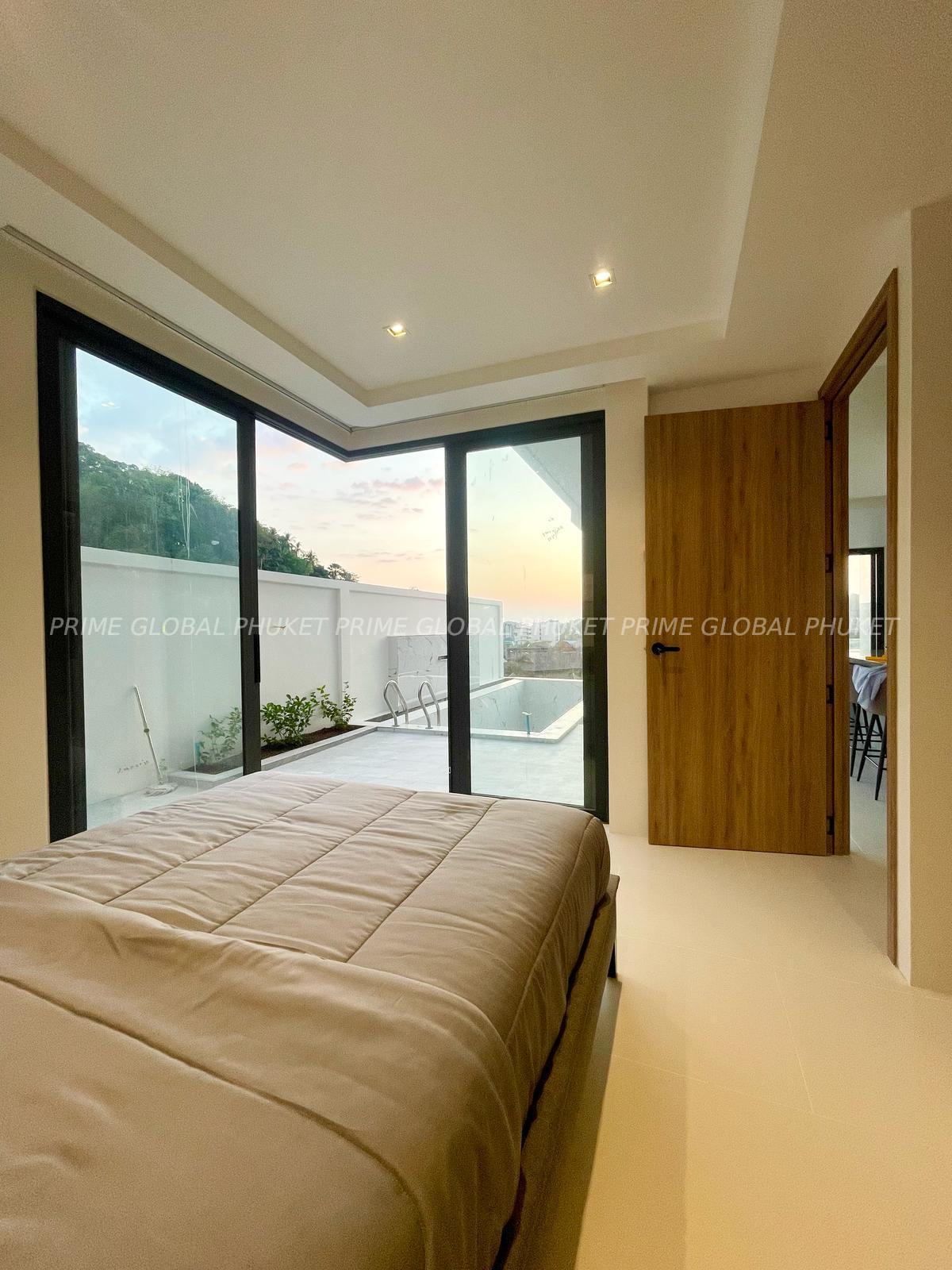 225 Sq.m Villa for Sale in Kata