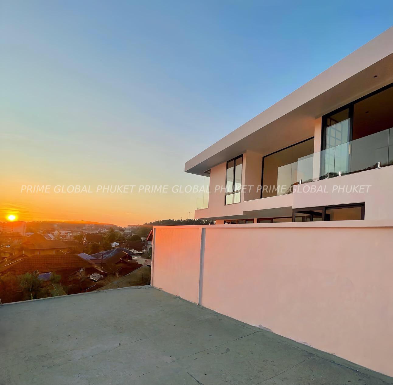225 Sq.m Villa for Sale in Kata