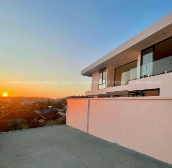 225 Sq.m Villa for Sale in Kata