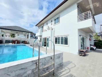 - Sq.m Villa for Rent in Chalong