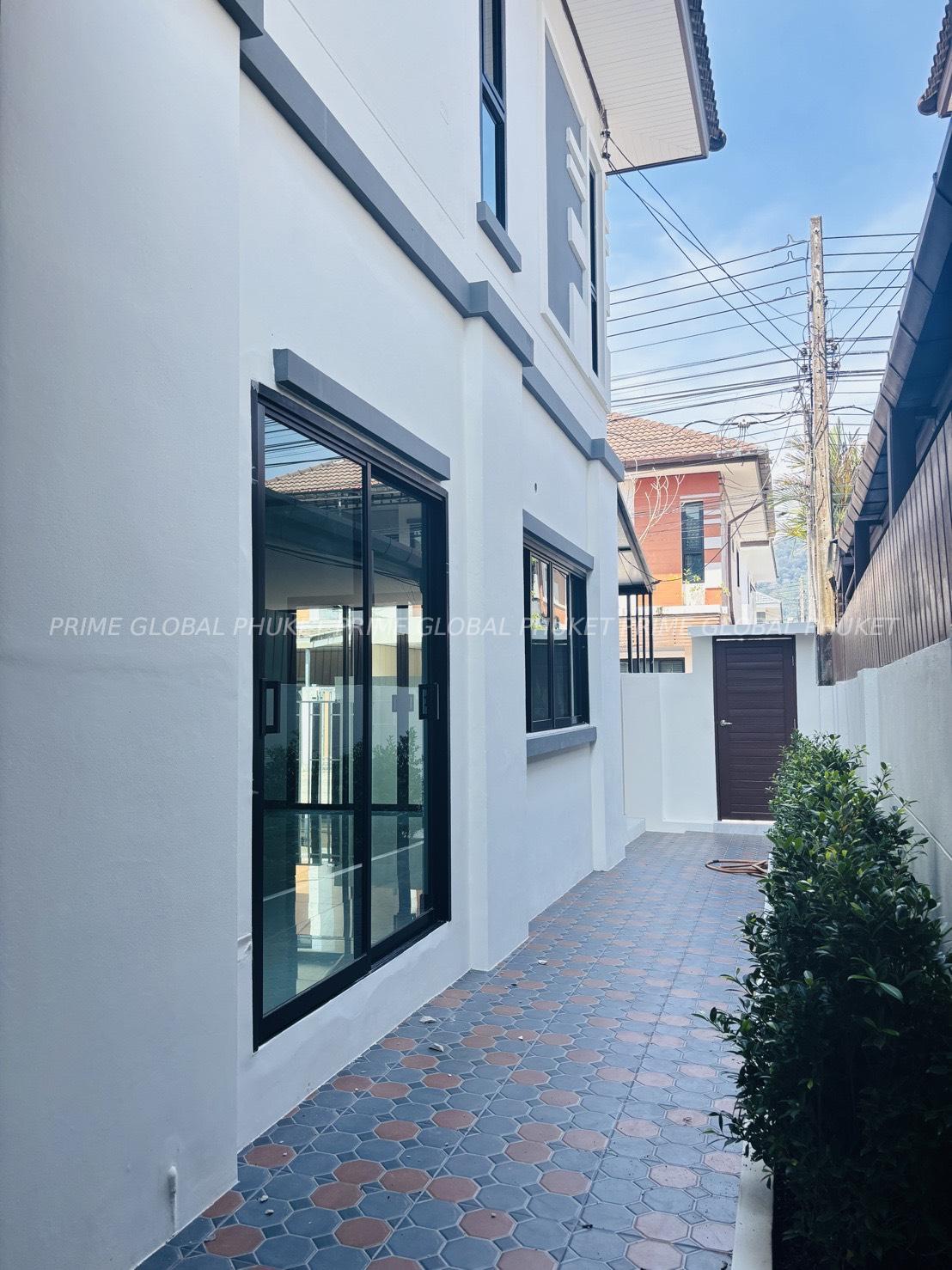 147.2 Sq.m House for Sale in Phuket town