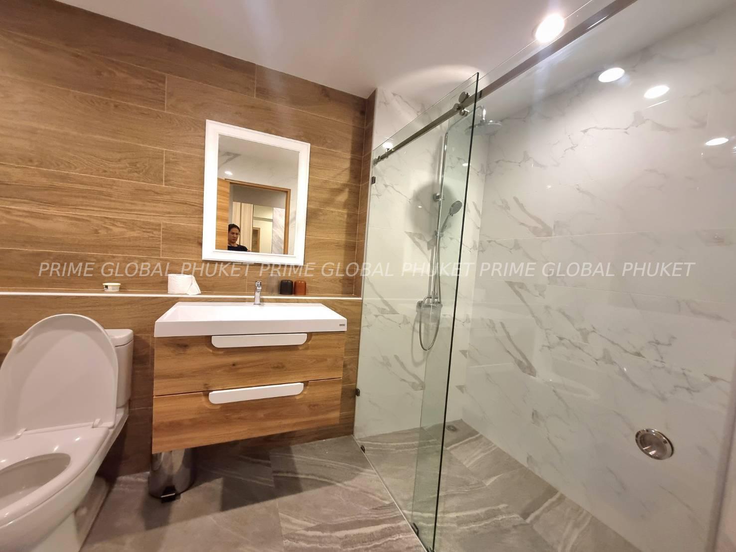 190 Sq.m Villa for Rent and Sale in Chalong