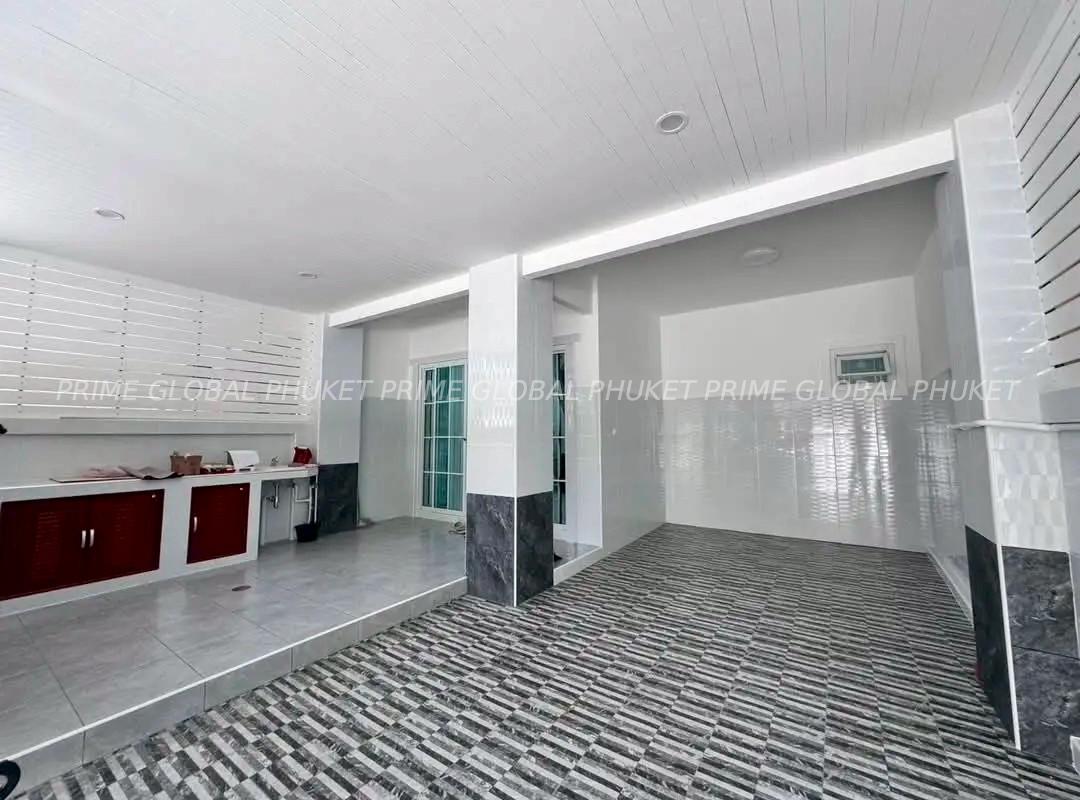 - Sq.m House for Rent in Naka