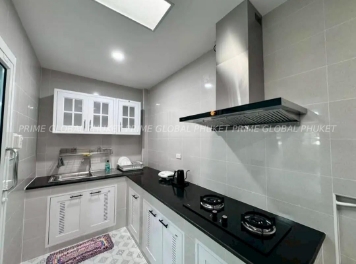 - Sq.m House for Rent in Naka