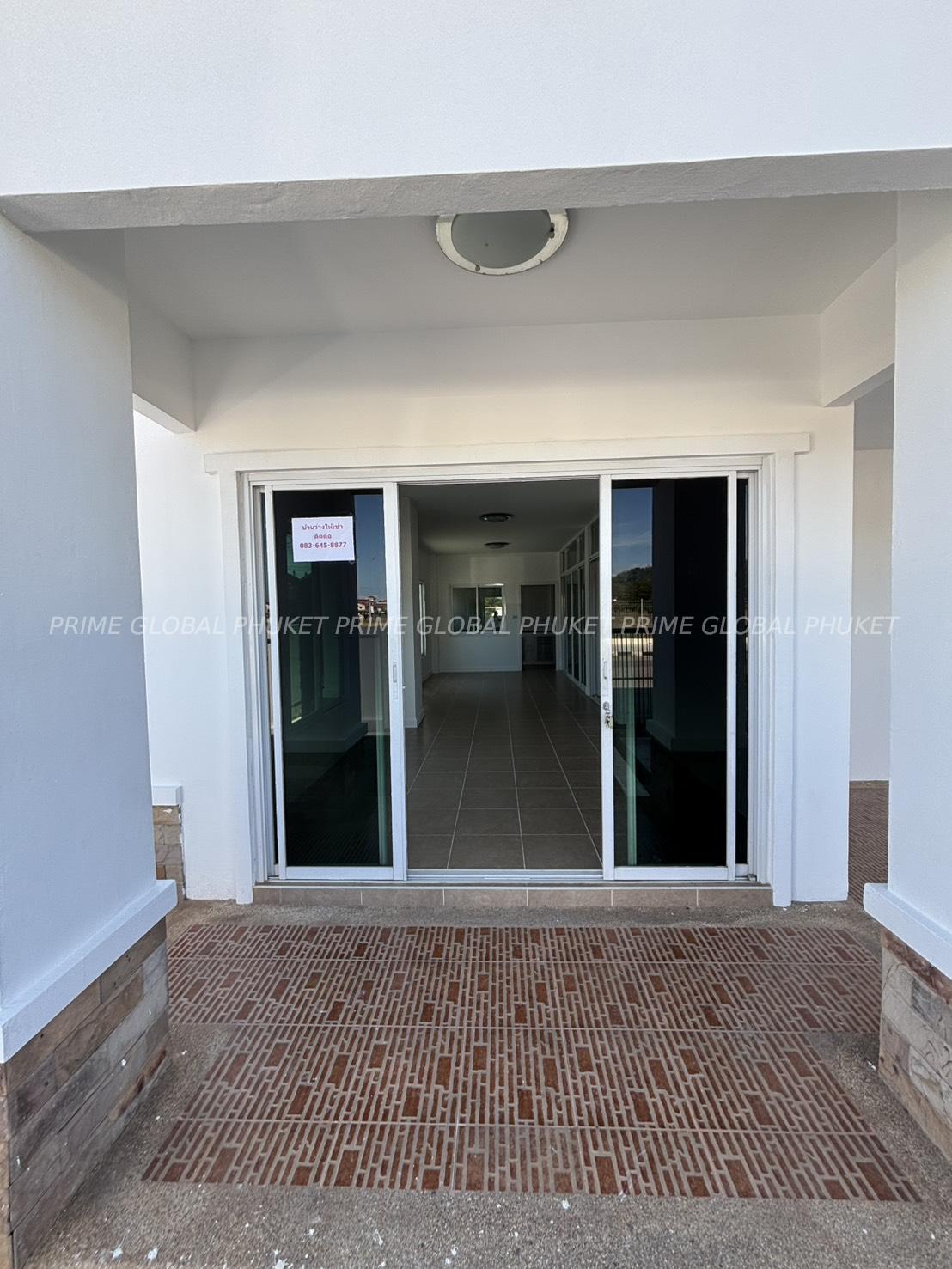 ;; Sq.m House for Rent in Naka