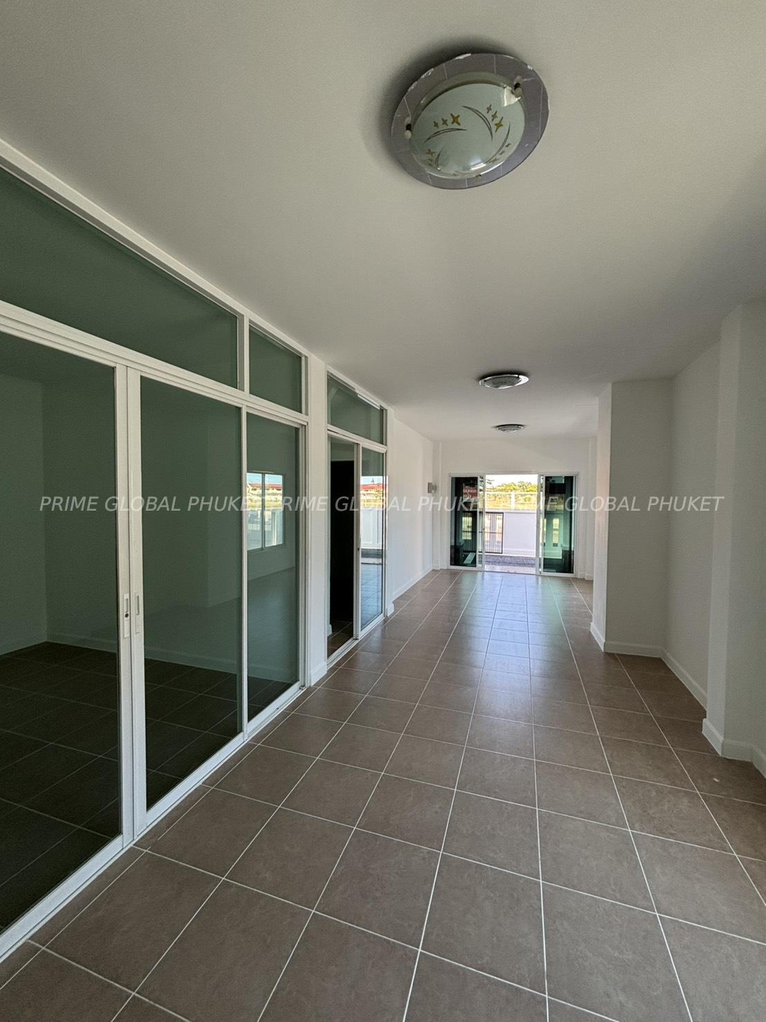 ;; Sq.m House for Rent in Naka
