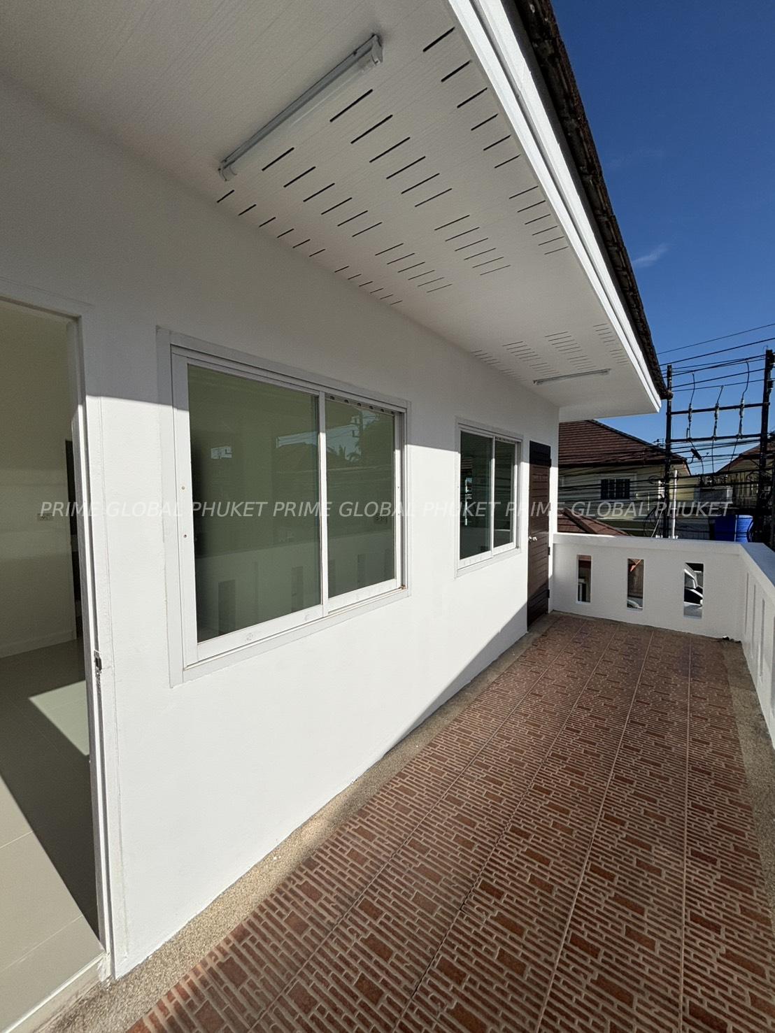 ;; Sq.m House for Rent in Naka