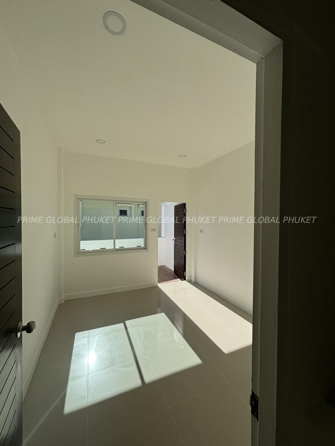 ;; Sq.m House for Rent in Naka