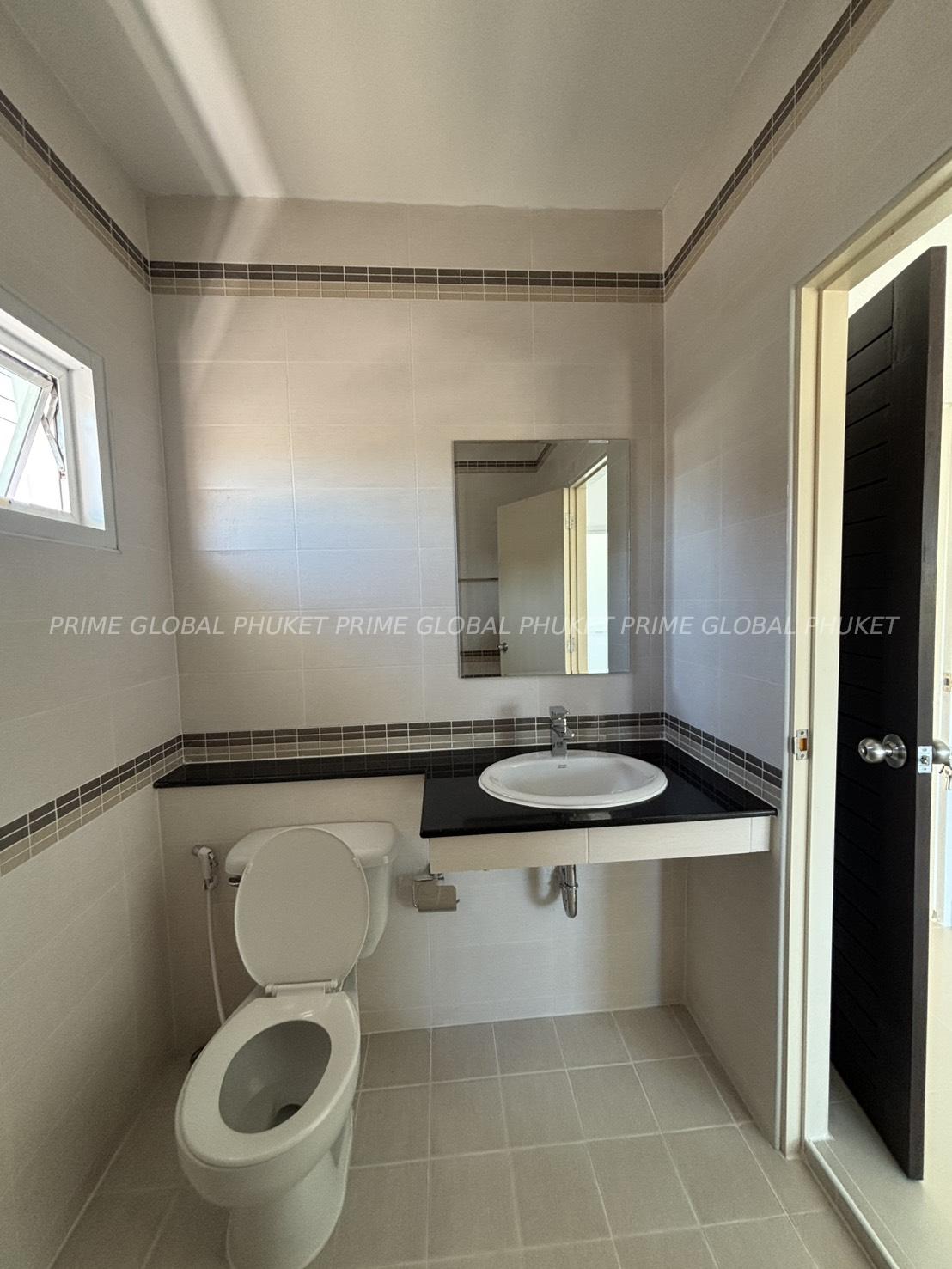 ;; Sq.m House for Rent in Naka
