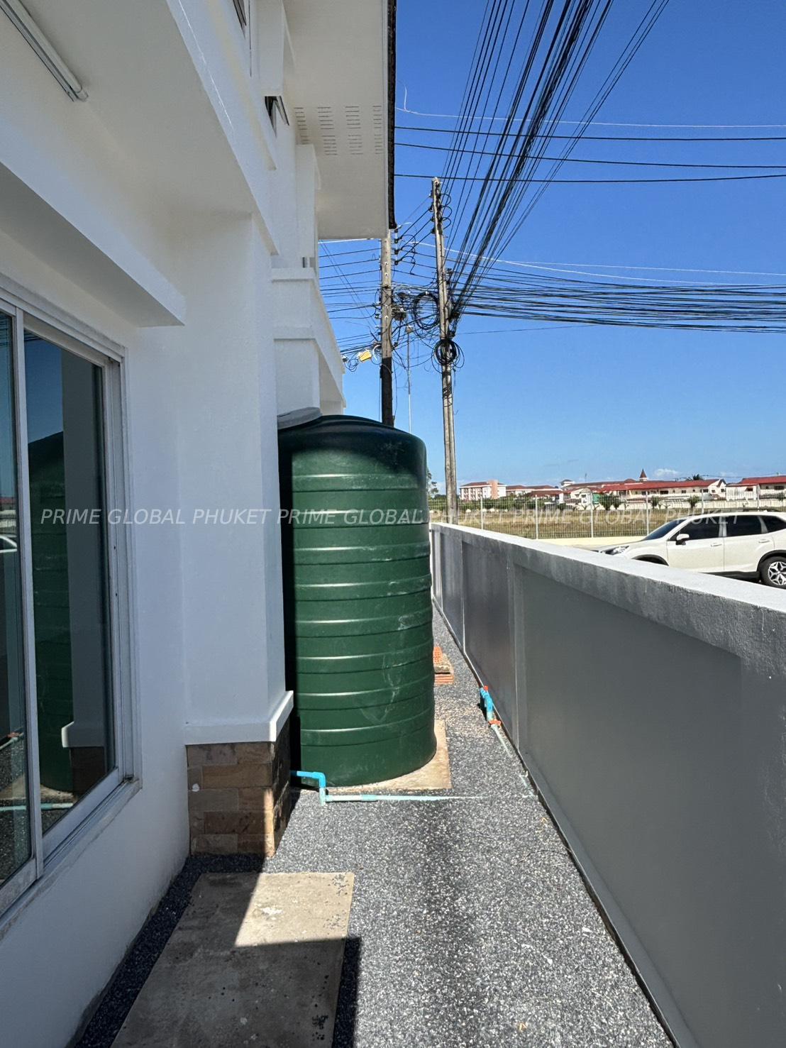 ;; Sq.m House for Rent in Naka
