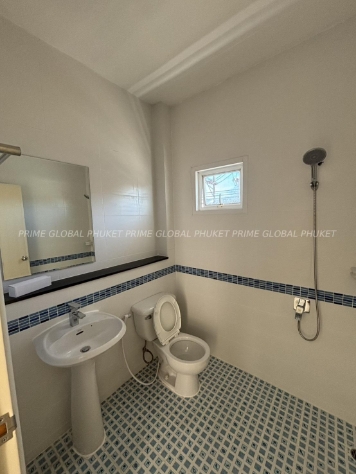 ;; Sq.m House for Rent in Naka