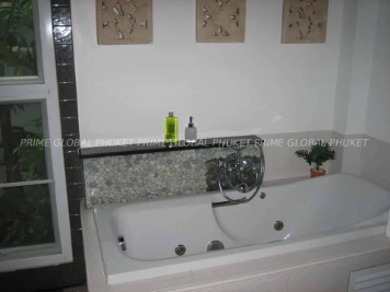 400 Sq.m Villa for Rent in Bangtao