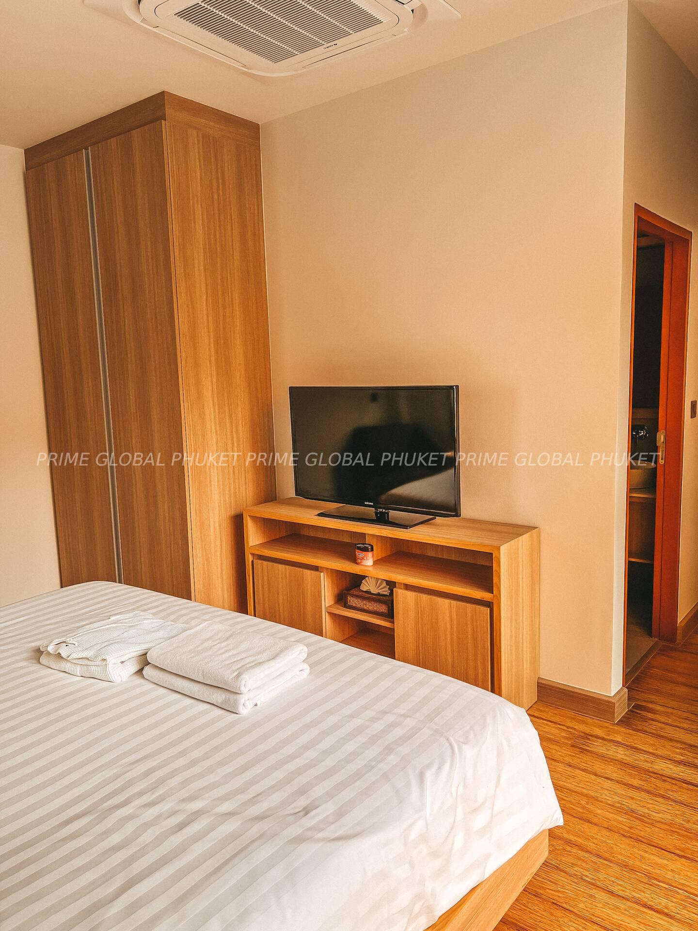 300 Sq.m Villa for Sale in Rawai
