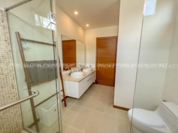 1 Sq.m Villa for Rent in Rawai