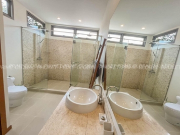 1 Sq.m Villa for Rent in Rawai