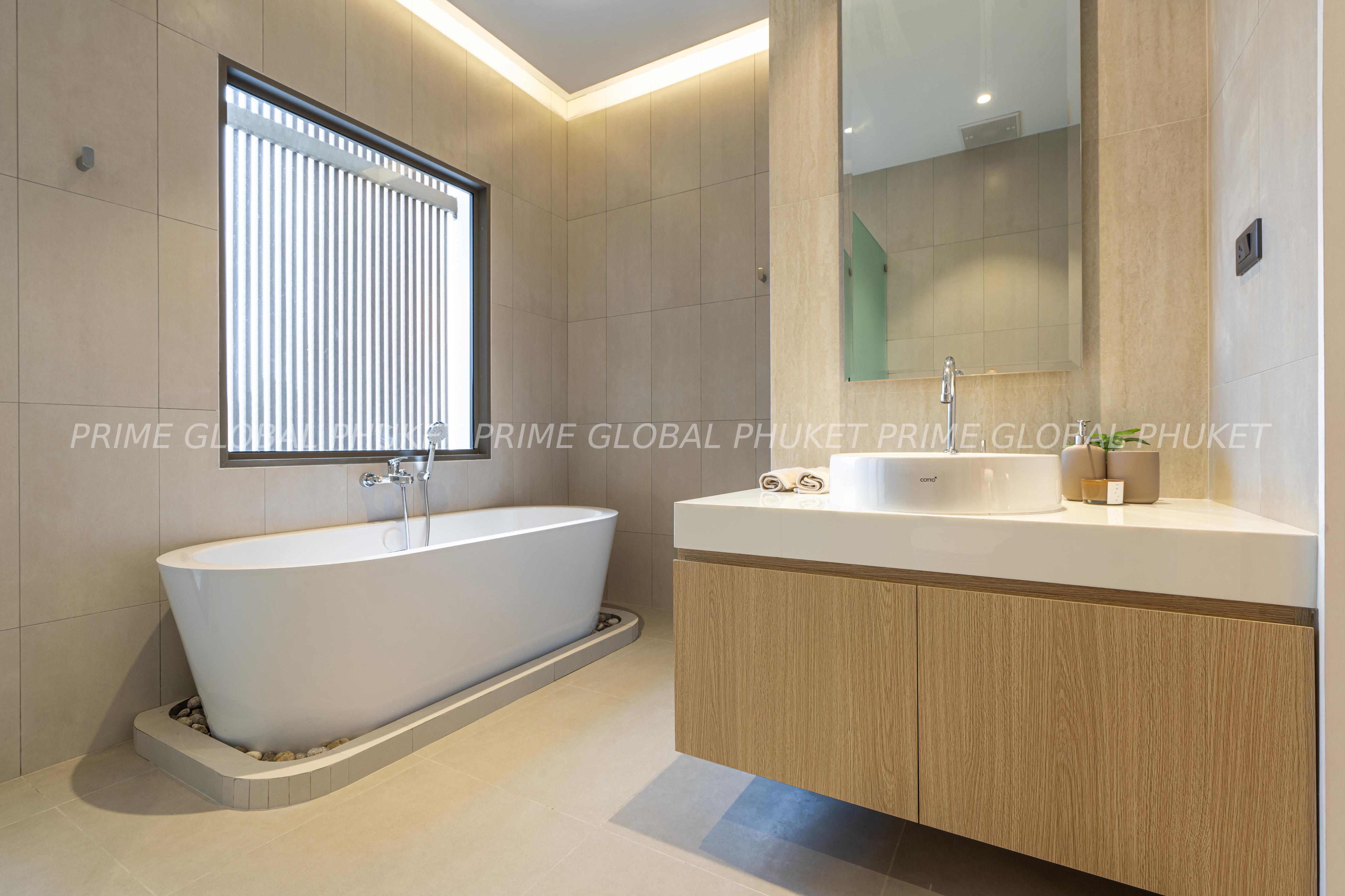 318 Sq.m Villa for Rent in Chengtalay