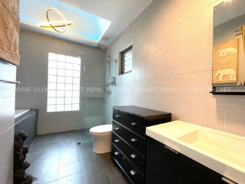 260 Sq.m House for Rent in Chalong
