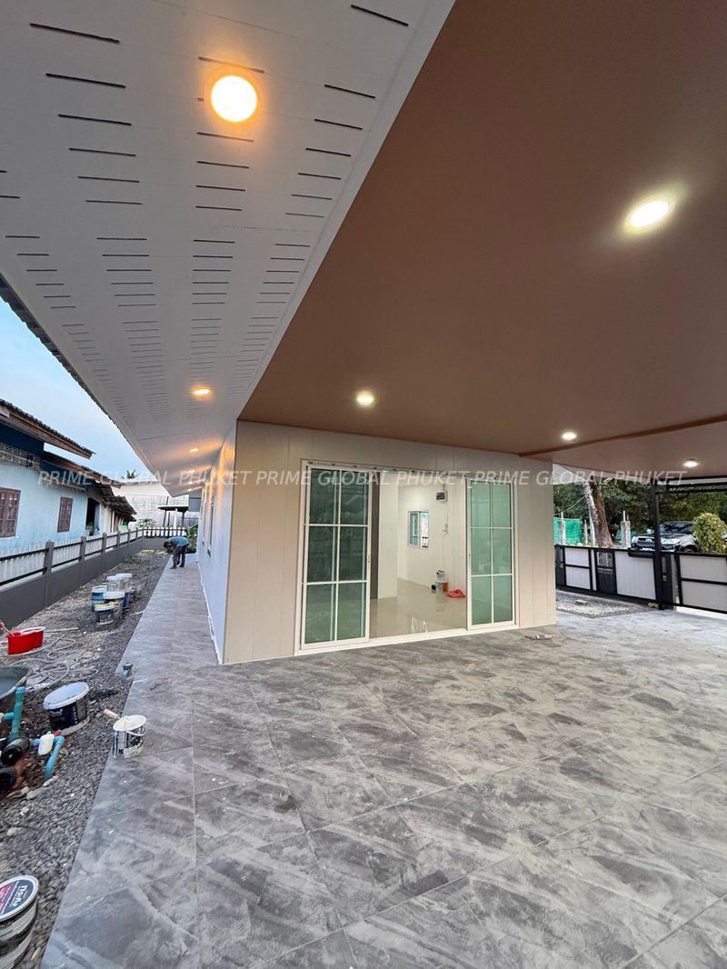 220 Sq.m House for Sale in Thalang