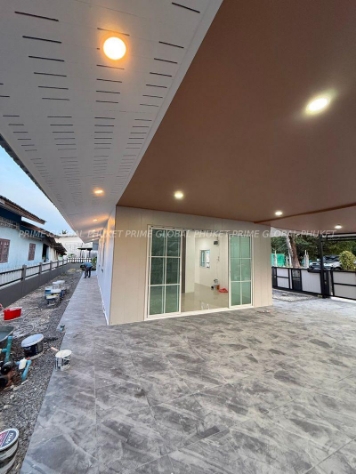 220 Sq.m House for Sale in Thalang