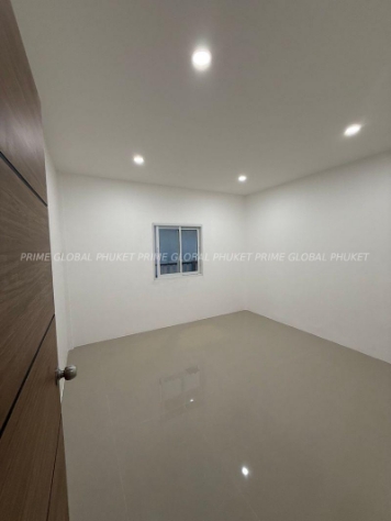 220 Sq.m House for Sale in Thalang
