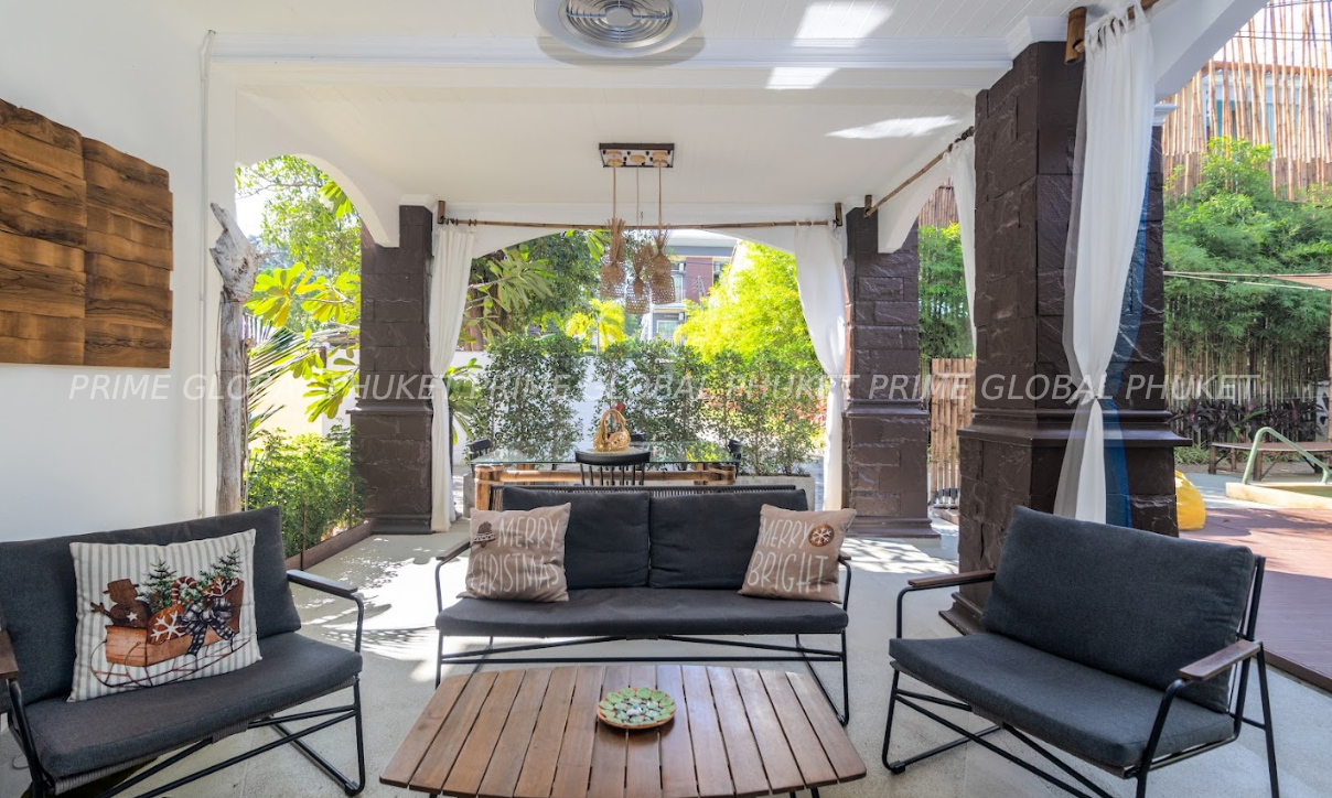 300 Sq.m Villa for Sale in Kamala
