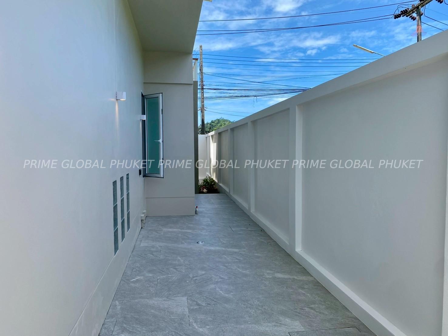 300 Sq.m New Pool Villa for Rent in Kathu Phuket