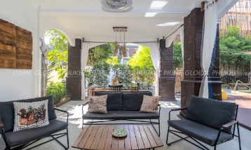 300 Sq.m Villa for Sale in Kamala