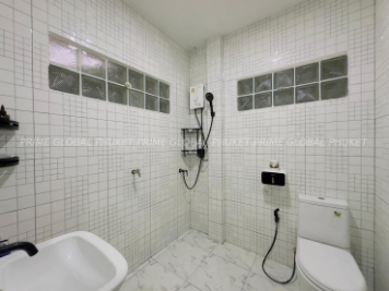 216 Sq.m House for Sale in Kathu