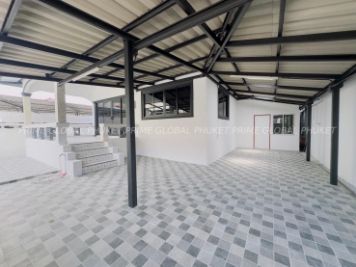 216 Sq.m House for Sale in Kathu