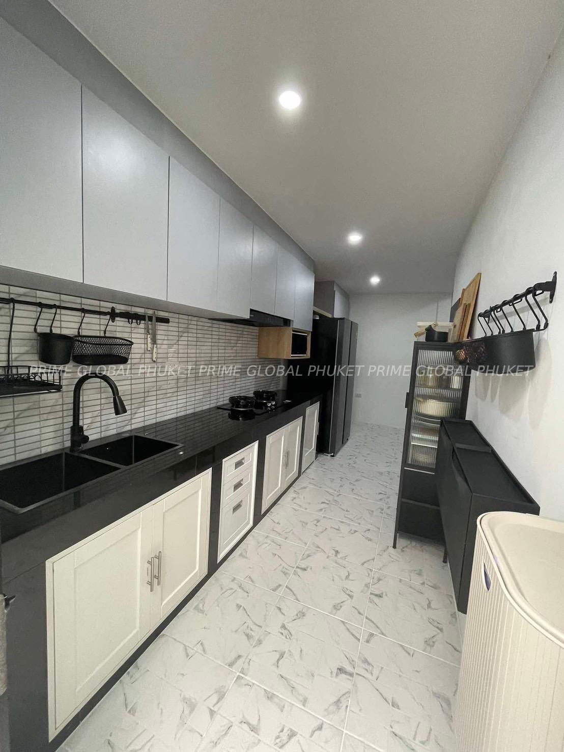 140 Sq.m House for Sale in Chalong