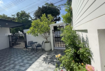 140 Sq.m House for Sale in Chalong