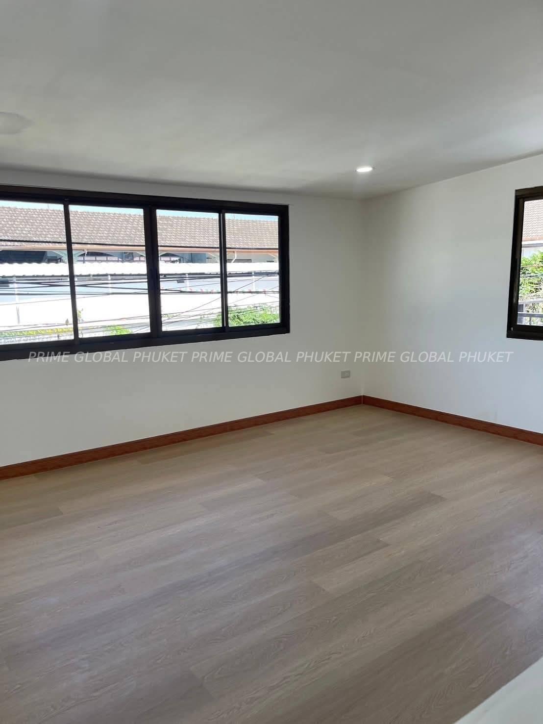 90 Sq.m House for Sale in Chalong
