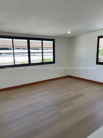 90 Sq.m House for Sale in Chalong