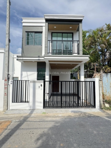 19.4 Sq.w House for Sale in Chalong
