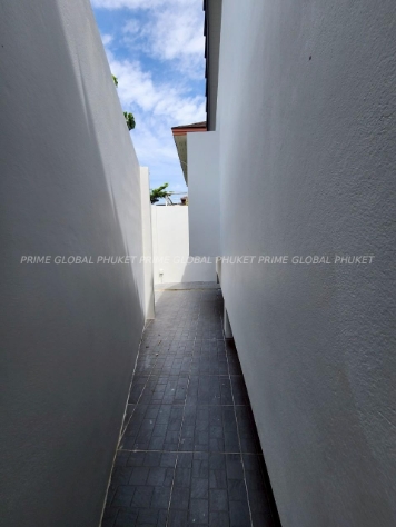 135 Sq.m Villa for Sale in Chalong