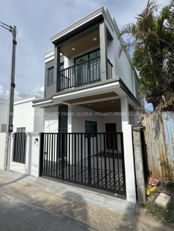 19.4 Sq.w House for Sale in Chalong
