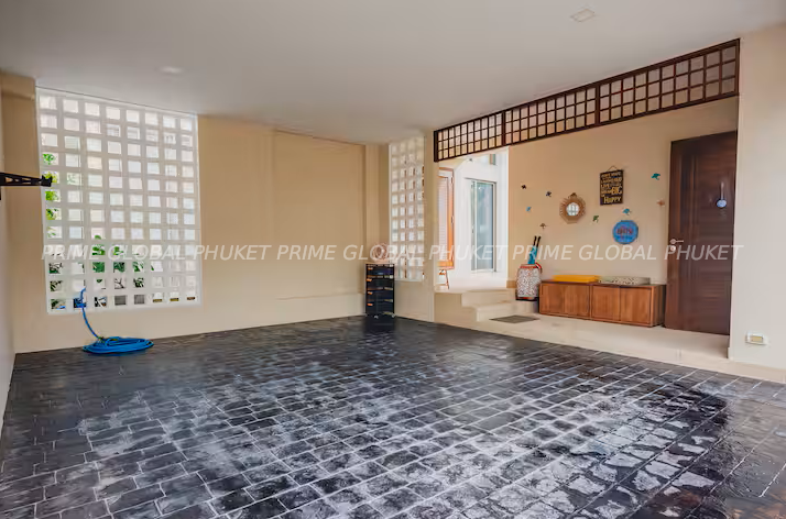 - Sq.m Villa for Rent and Sale in Thalang