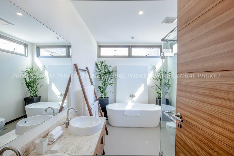 270 Sq.m Villa for Rent in Rawai
