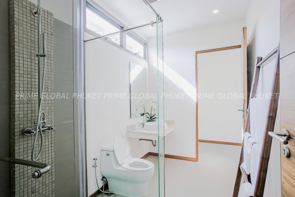 270 Sq.m Villa for Rent in Rawai
