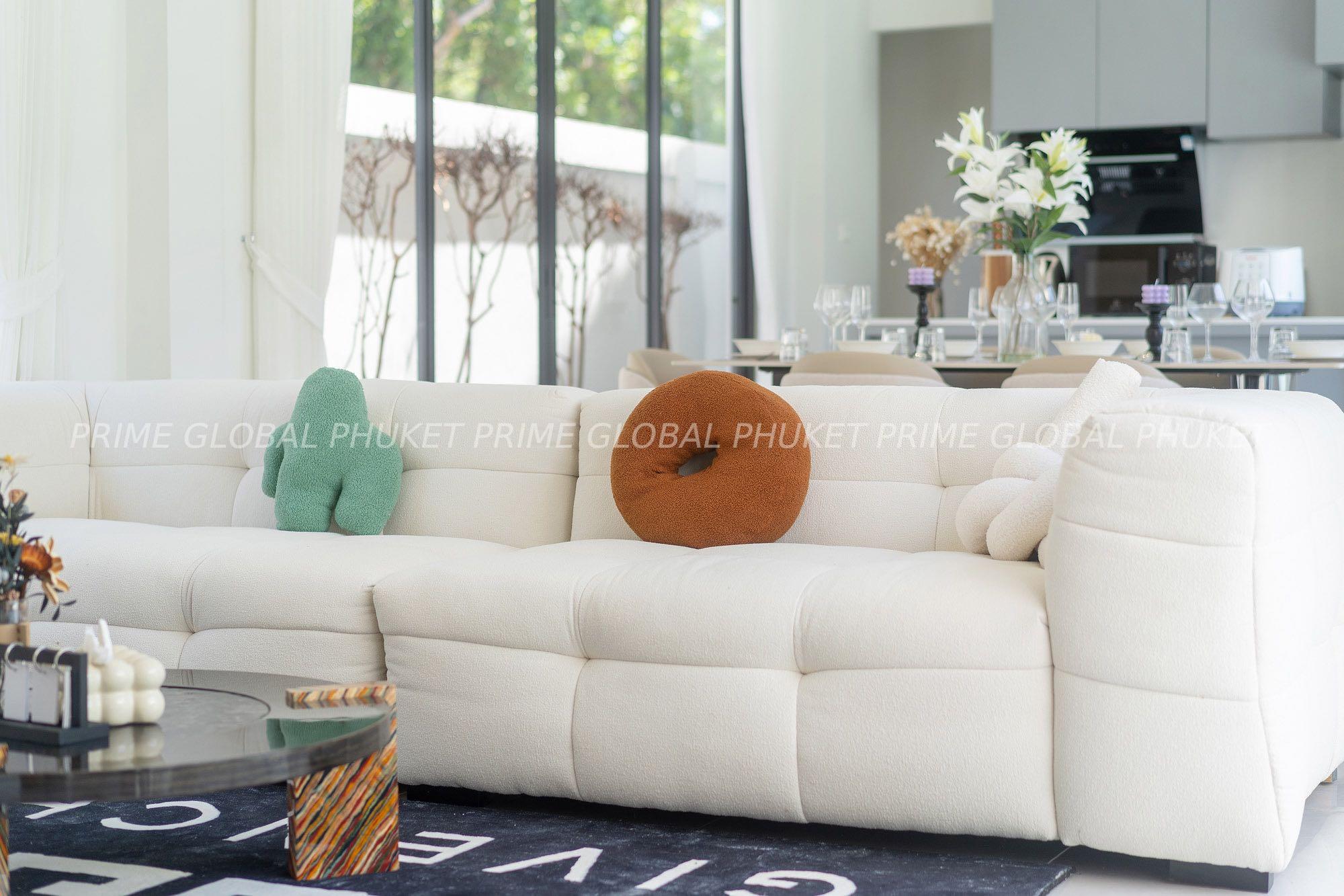 242 Sq.m Villa for Rent and Sale in Rawai