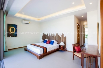 270 Sq.m Villa for Rent in Rawai